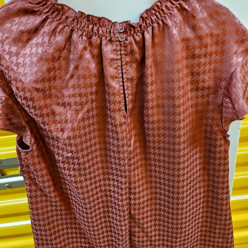EXPRESS Polyester Top - Picture 5 of 6